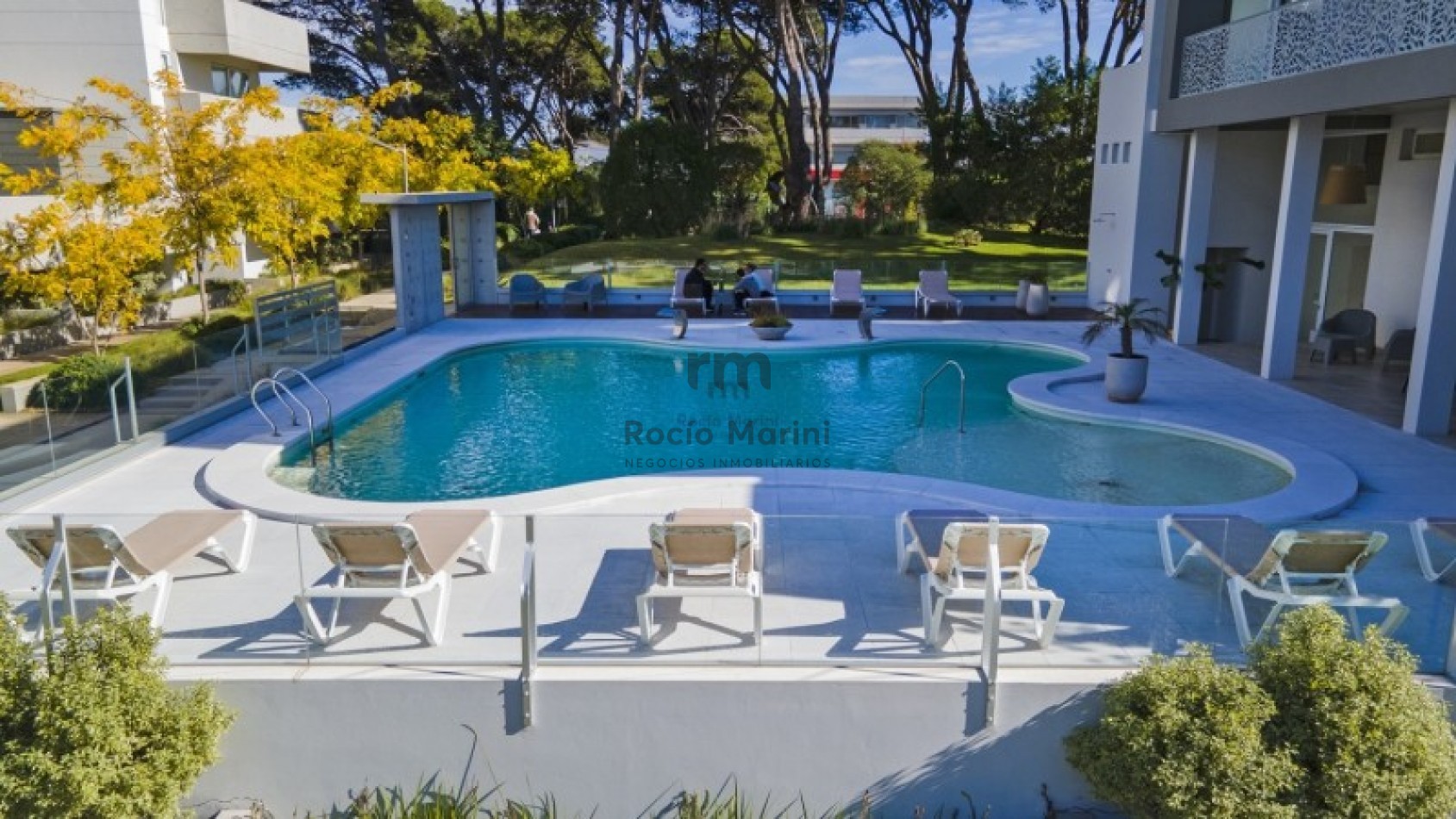 PINAMAR- Venta 2 ambientes centrico